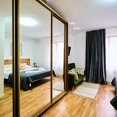Charming Apartment *