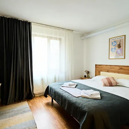 Charming Apartment *